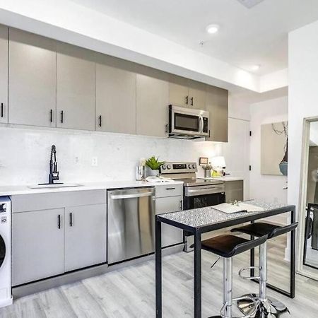 Lux Capitol Hill Vacation Home, In-House Services Вашингтон Екстериор снимка